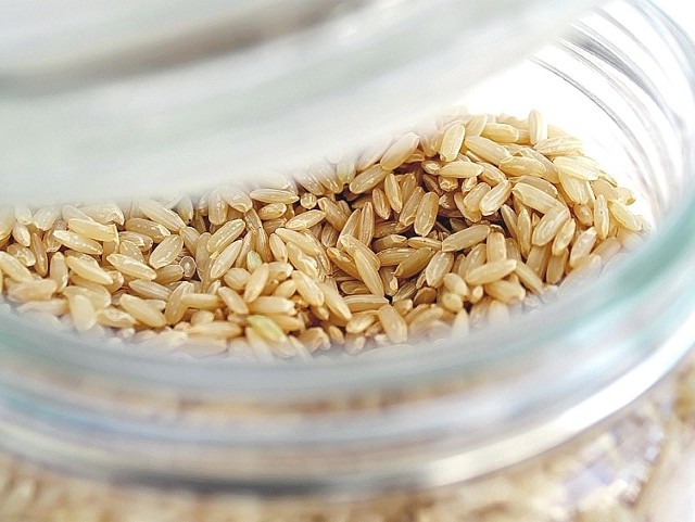 Ryż to węglowodan złożony, więc powoli dostarcza nam energii i zaspokaja na cały dzień