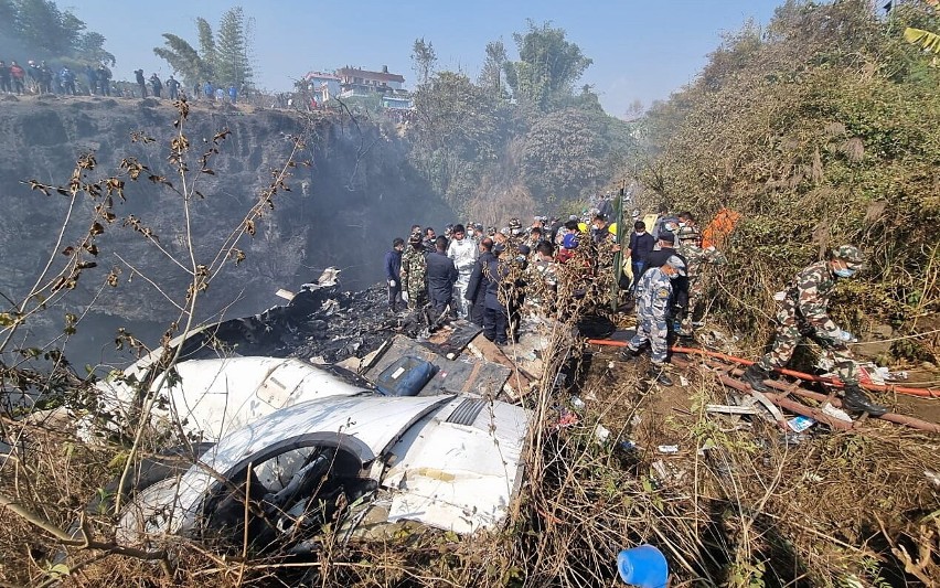 Katastrofa w Nepalu. Rozbił się samolot pasażerski z 72 osobami na pokładzie - WIDEO