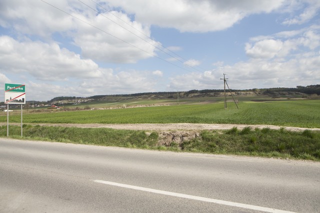 Na tej działce, na granicy Pińczowa z Pasturką, Polskie Składy Budowlane wybudują swoje nowe centrum logistyczne. Ma liczyć około 15 tysięcy metrów kwadratowych.