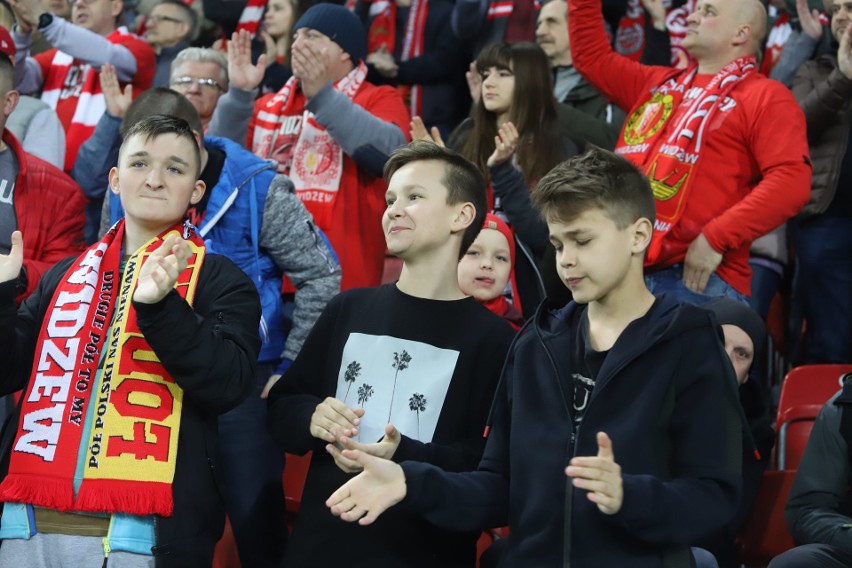 Kibice na meczu Widzew Łódź - Elana Toruń który zakończył się remisem 1:1.