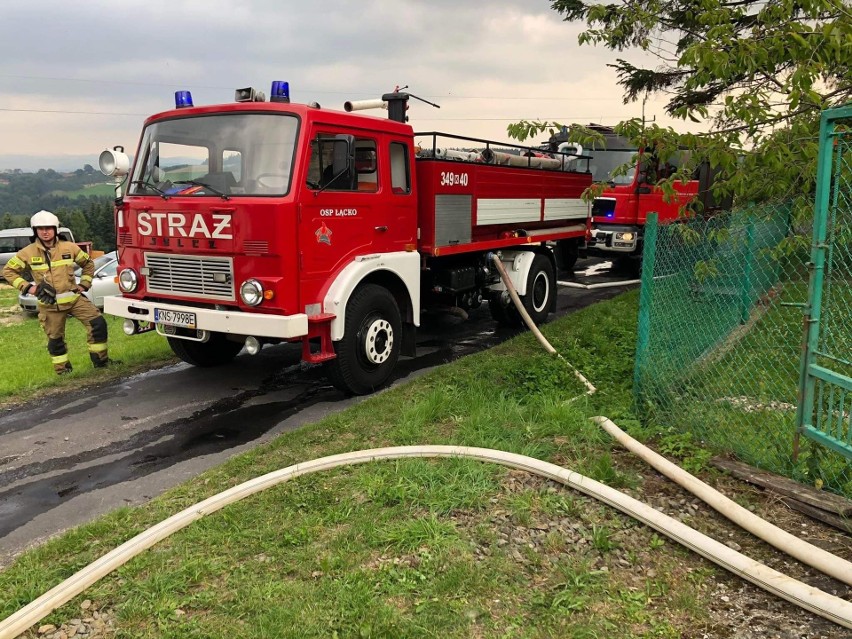 Wielki ogień w dolinie Dunajca. Poranna i popołudniowa akcja siedmiu straży pożarnych