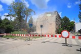 Rozpoczęła się rozbiórka kamienicy przy ul. Głowackiego. Wojewoda interweniuje