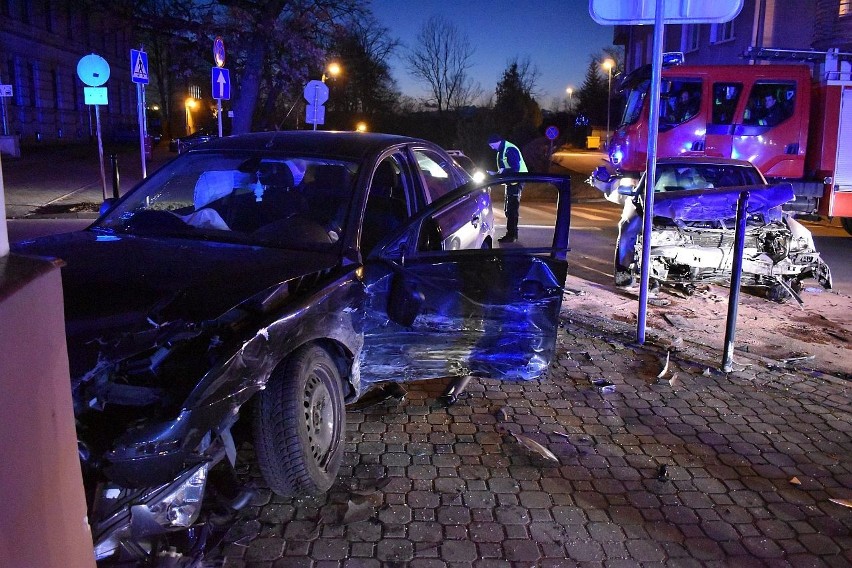 Na skrzyżowaniu ul. Jagiellońskiej i Mickiewicza zderzyły...