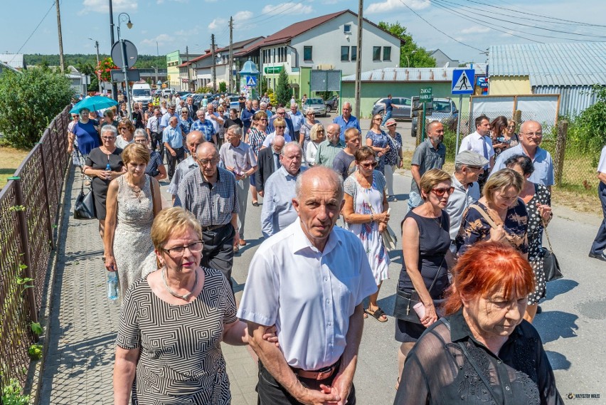 Pogrzeb księdza prałata Mariana Haczyka w Sędziszowie. Mszy...