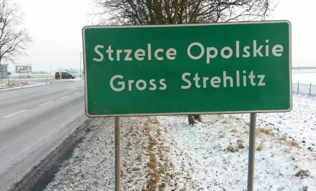 Tak mogłyby wyglądać dwujęzyczne tablice w gminie Strzelce Opolskie.