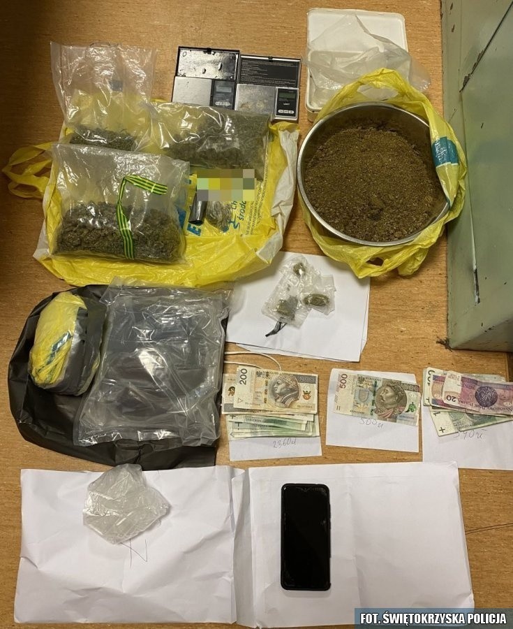 Pod Kielcami policjanci przejęli kilogramy narkotyków