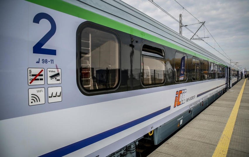 PKP Intercity odwołuje niektóre pociągi. W dobie pandemii jeździ nimi mało pasażerów