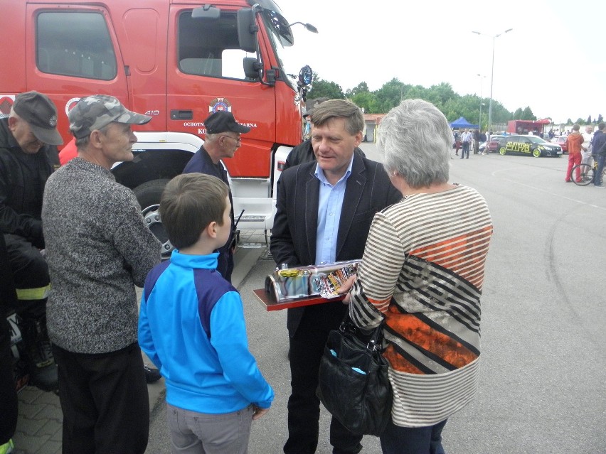 Blisko 200 tuningowanych samochodów można oglądać podczas...