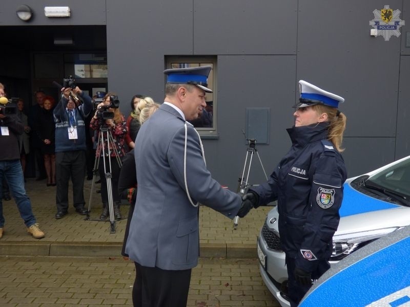 Policja w Lęborku otrzymała 3 auta. Samochody będą...