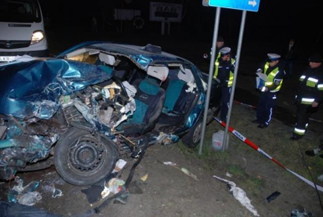 Śmiertelny wypadek w Kowalinie: Kierowca opla najprawdopodoniej usnął
