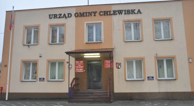 2 maja większość urzędów gmin w powiecie - m.in. w Chlewiskach - będzie pracowało normalnie.