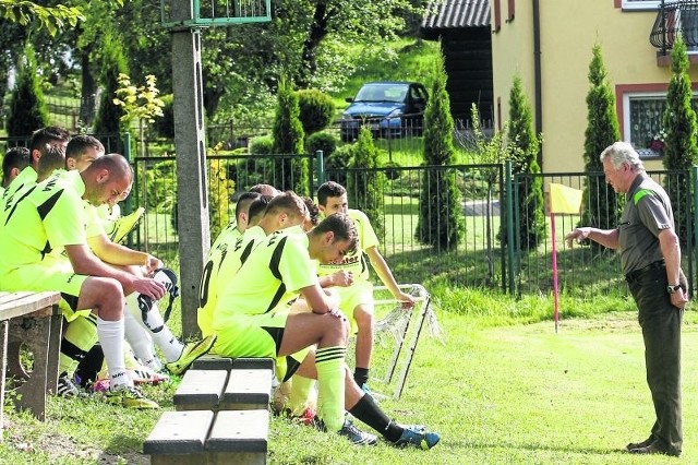 Piłkarze Dębowczanki mają już za sobą przygotowania do sezonu, m.in. sparing w Lubeni.