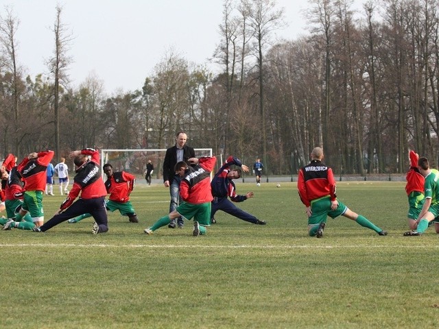 MKS Kluczbork pokonal w meczu sparingowym IV-ligowym LKS Wierzbica Górna 5:0.