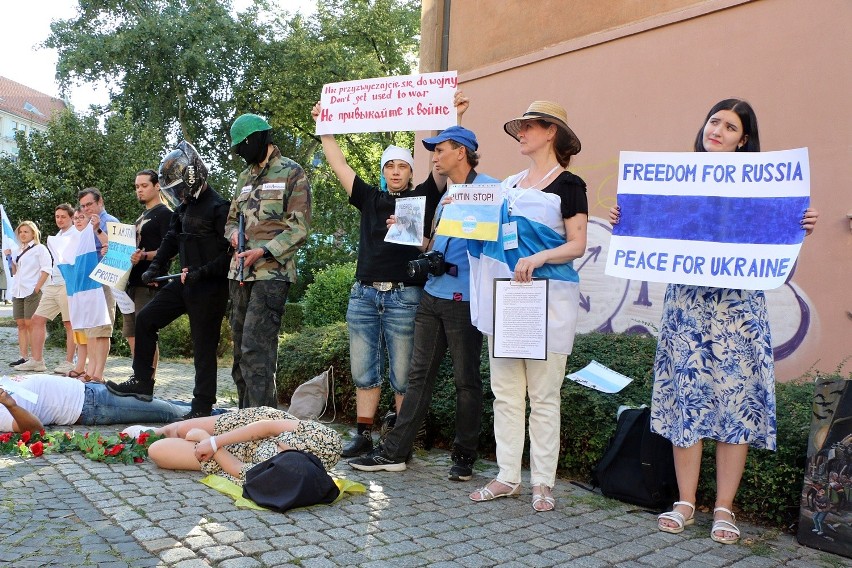 Protest Rosjan sprzeciwiających się działaniom Władimira...