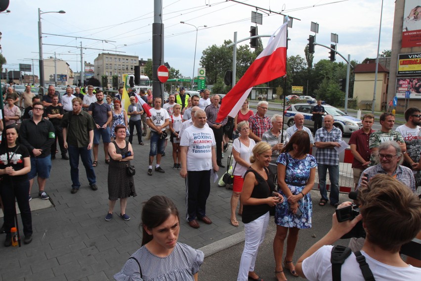 Chorzów: 3 sierpnia, pikieta przed Teatrem Rozrywki