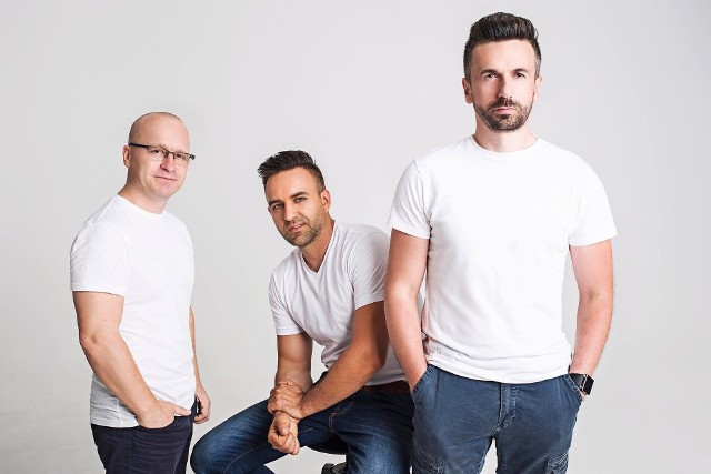 Zespół Komodo tworzy trzech muzyków i producentów: Darek (od lewej), Jonasz oraz Tomasz
