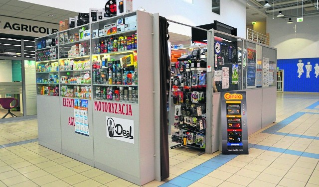Firma DEAL ma swój punkt sprzedaży detalicznej w hipermarkecie E.Leclerc w Słupsku