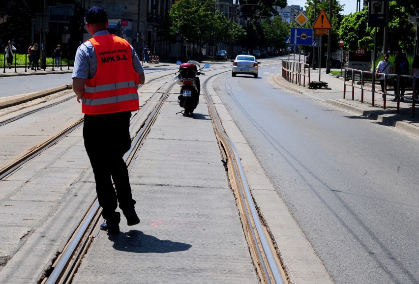 Wybrzuszona szyna na ul. Kościuszki