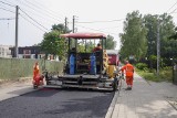Nowy asfalt na ul. Kolumny. ŁSI kończy prace. ZDJĘCIA