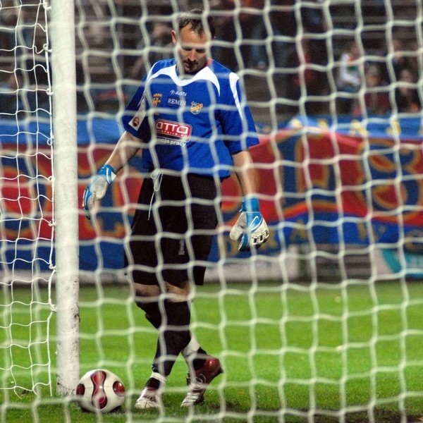 Marcin Feć dwa razy wyciągał piłkę z siatki.