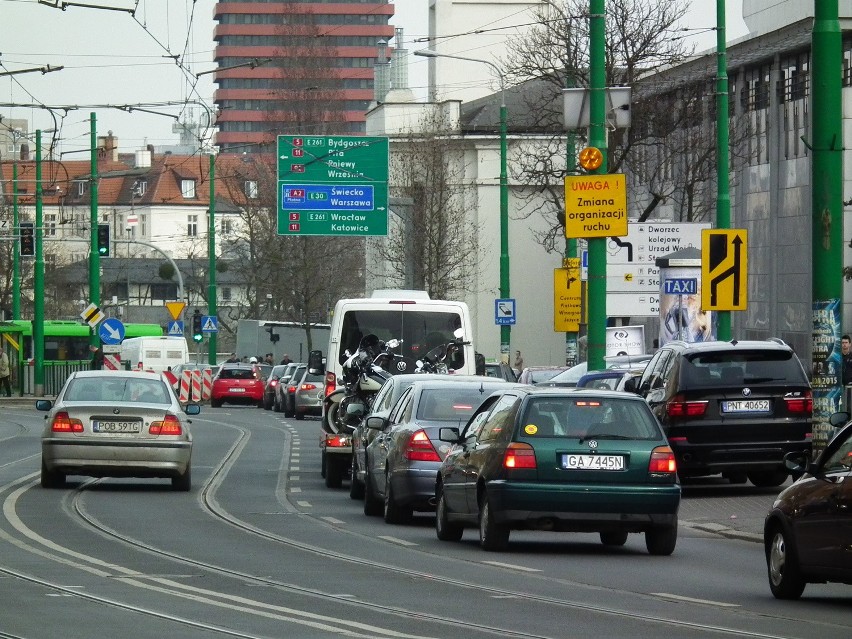 Węższe jezdnie, czyli rewolucja w Poznaniu