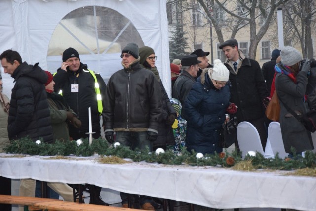 W niedzielę, 18 grudnia, na Placu im. Marii Konopnickiej zorganizowano Wigilię Miejską. W wydarzeniu uczestniczyło parę tysięcy osób. Były kolędy, wspólne życzenia i poczęstunek. Władze miasta życzyły mieszkańcom dużo spokoju, radości i powodzenia na nadchodzący rok.