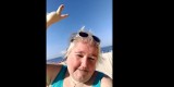 Sarusia55, która nagrała "Jestem w Stegnie na plaży, na plaży w Stegnie" wzywa Friza do zapłaty. Za co? Piosenka Friza o Stegnie. Wideo