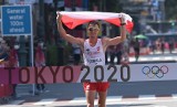 Mistrz olimpijski z Tokio, Dawid Tomala odwiedzi uczniów szkoły podstawowej w Małogoszczu