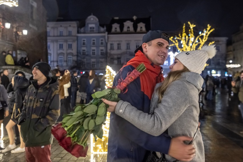 Noc sylwestrowa na krakowskim Rynku