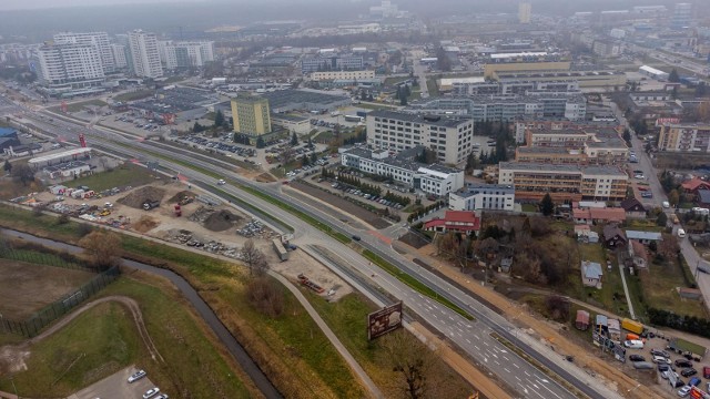 Widok na rejon ul. Bitwy Białostockiej i Kombatantów podczas ubiegłorocznej przebudowy alei Tysiąclecia