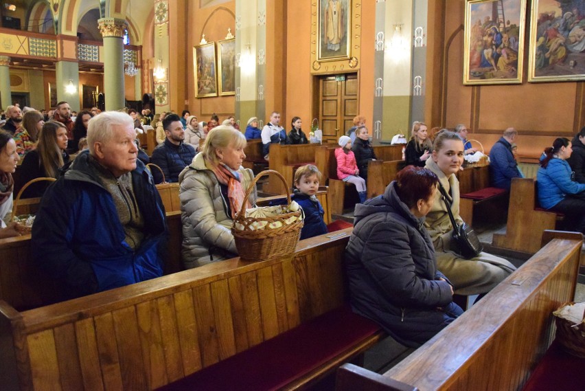 Święcenie wielkanocnych pokarmów w katedrze św. Mikołaja,...