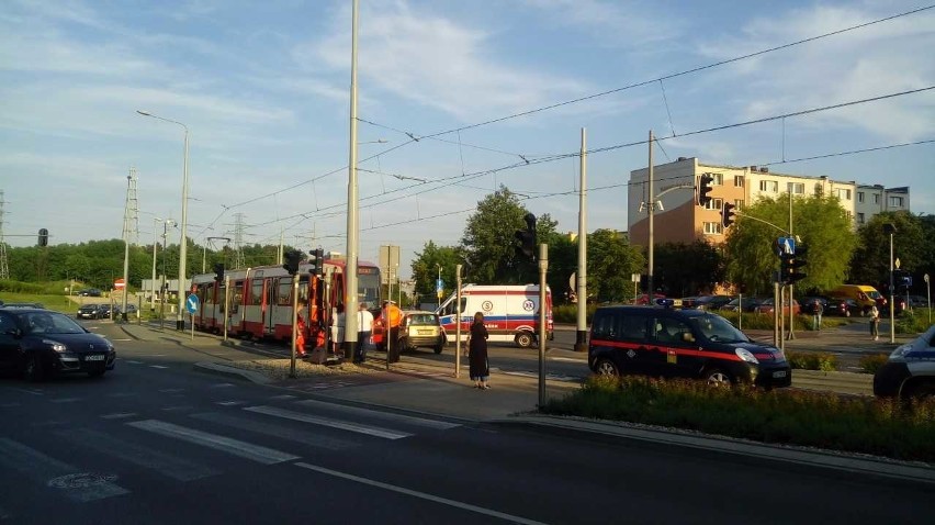 Kolizja tramwaju na gdańskiej Morenie [zdjęcia]