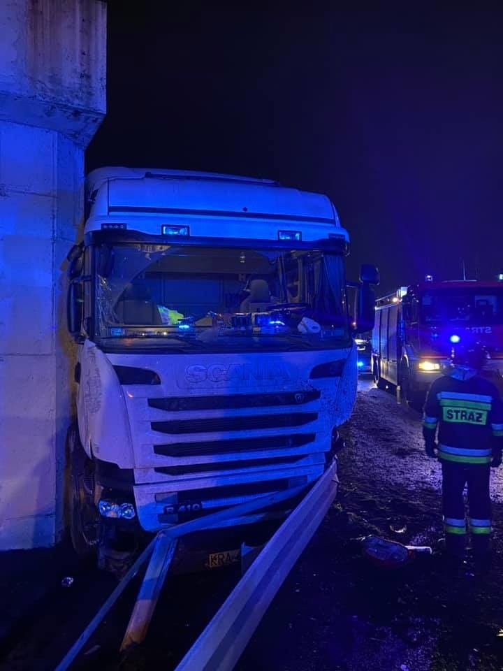 Zderzenie na autostradzie A4. Tworzą się ogromne korki....