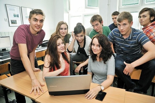 Studenci z Glasgow uczą uczniów III LO w Białymstoku