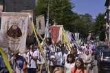 Tłumy wiernych na procesji Bożego Ciała w Słupsku (zdjęcia)             