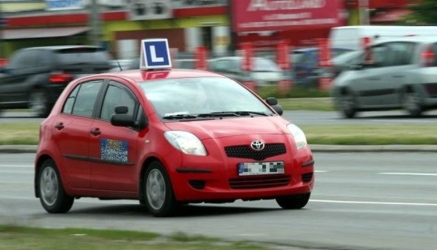 Egzamin na prawo jazdy łatwiejszy, bo bez trudnych manewrów. Czy młodzi kierowcy będą jeździć lepiej i bezpieczniej? [13. 9. 2019 r.]