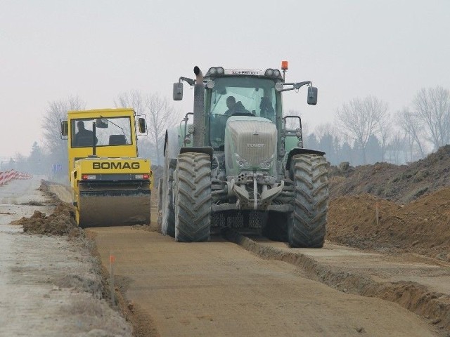 Pomimo zapowiedzi rządu na Euro 2012 nie będziemy mieli skończonej żadnej autostrady. Czy możemy liczyć, że w chociaż najbliższych kilku latach doczekamy się realizacji tych planów?Fot. N. Ziętal