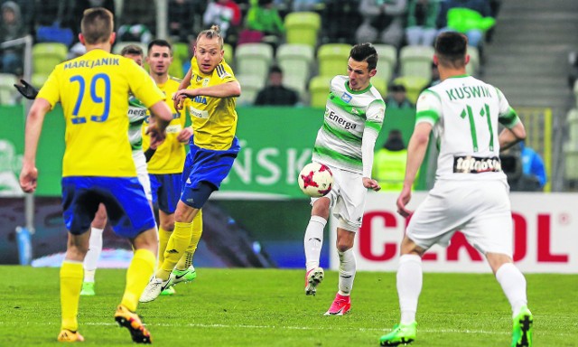 W kwietniu na stadionie w Gdańsku po raz ostatni Lechia zagrała z Arką. Wtedy biało-zieloni pokonali żółto-niebieskich 2:1.