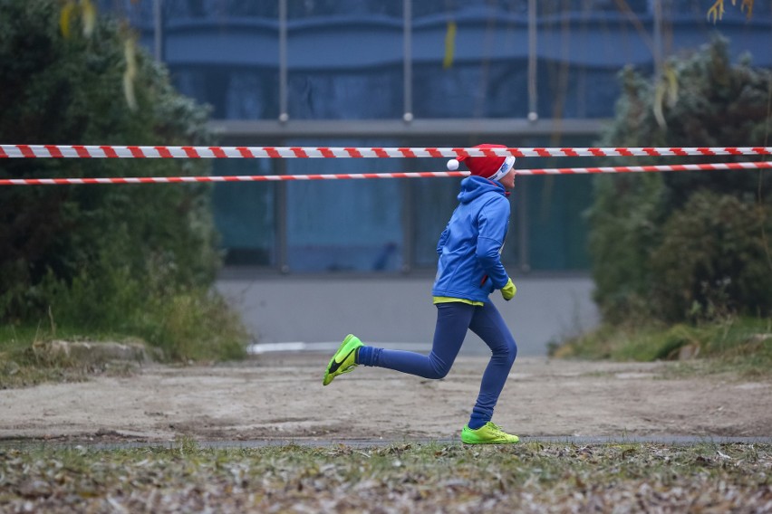 Dzieci pobiegły w Biegu Mikołajów 2017 w Krakowie