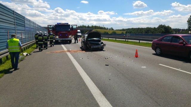 Do groźnego zdarzenia doszło na 249 kilometrze autostrady na wysokości Krapkowic.