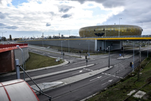 Gdański stadion będzie straszył! I to dosłownie. Z okazji zbliżającego się Halloween, arena w Letnicy szykuje sporo atrakcji. A przy okazji zamienia się w największą na świecie dynię!