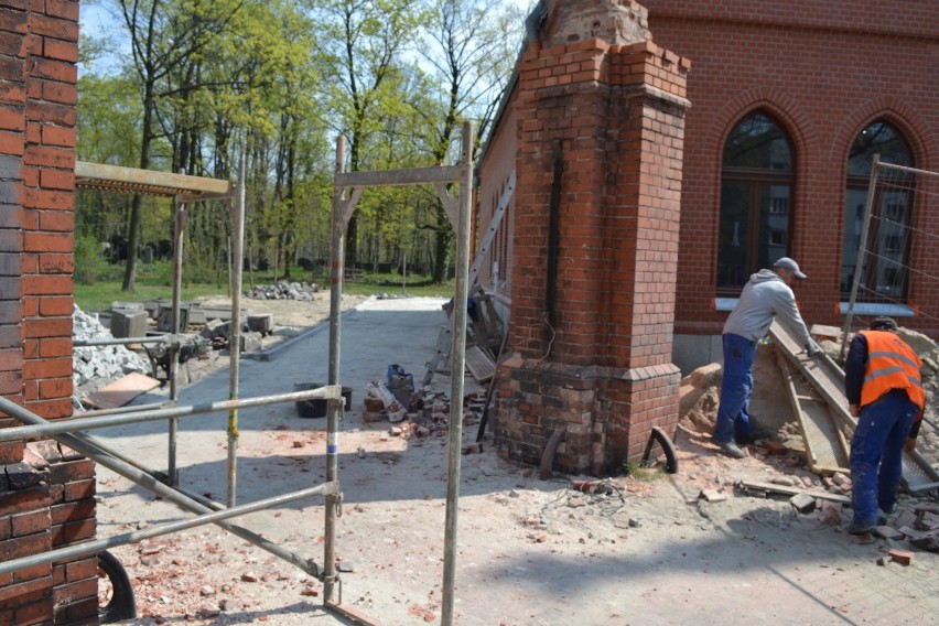Gliwice: Trwa remont zabytkowego żydowskiego Domu Przedpogrzebowego