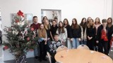 Świąteczna lekcja uczniów ze szkoły numer 12 w miejskiej bibliotece w Starachowicach. Zobaczcie zdjęcia