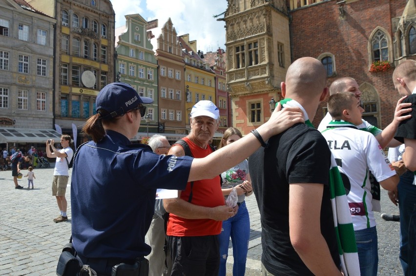 Starcie przeciwników prezydenta Dudy i kibiców Lechii Gdańsk...