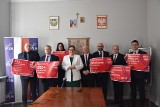 PiS w Rybniku: 500 plus na pierwsze dziecko, trzynastka dla emerytów. Co w ramach Piątki PiS? WIDEO