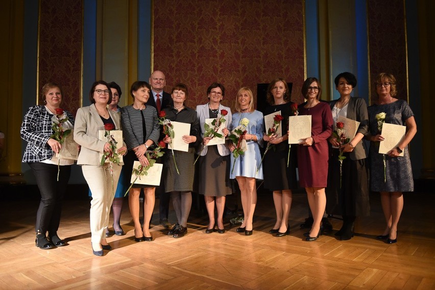 Toruń. Wręczenie nagród z okazji Dnia Nauczyciela. Zobaczcie zdjęcia!