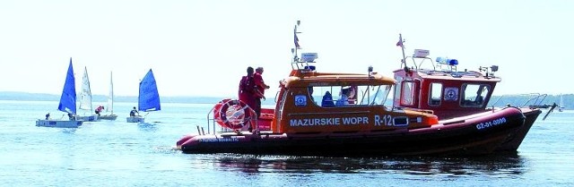 Do zadań ratowników należy również zabezpieczanie regat na mazurskich jeziorach