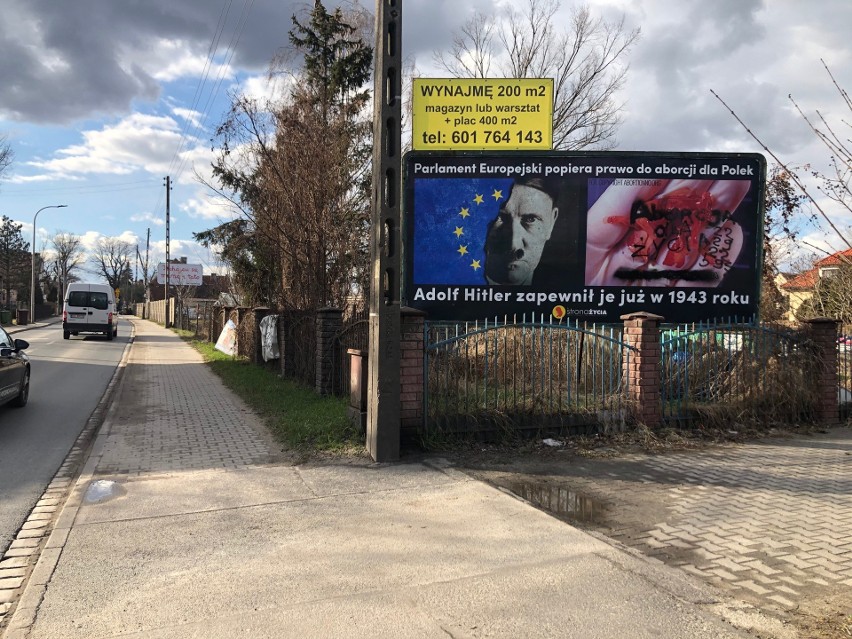 Kontrowersyjne billboardy we Wrocławiu. Jest zawiadomienie do prokuratury