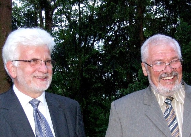 Marian Górski (z prawej) został starostą grójeckim. Jego zastępcą jest Janusz Różycki. Zamienili się miejscami w stosunku do poprzedniej kadencji.