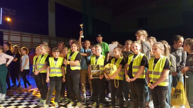 Dzieci z "Kosmosu" zdobyły dwa medale podczas prestiżowego konkursu tanecznego Ostrowski Styl.